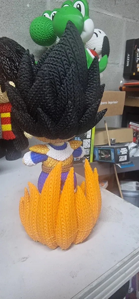 Figura Vegeta tipo crochet