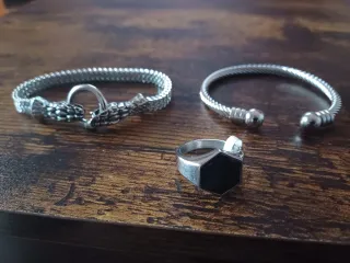 Conjunto 2 Pulseras y 1 Anillo