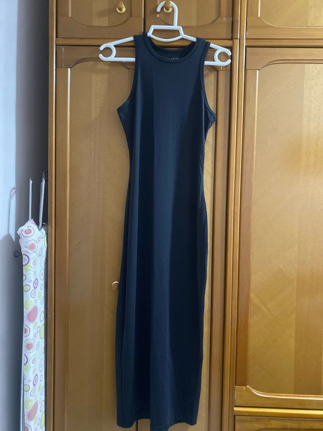 Vestido largo elástico negro