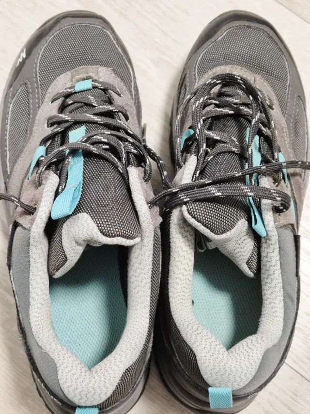 Scarponcini trekking n.39