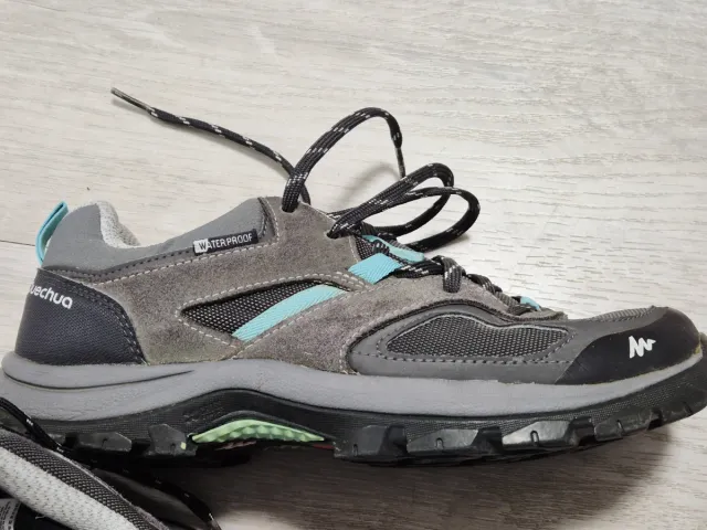 Scarponcini trekking n.39