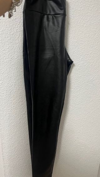 Leggings térmicos cuero Calzedonia negros