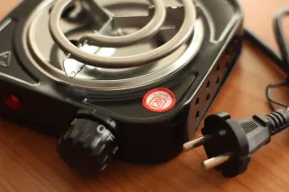 Estufa Eléctrica 500W Negra.