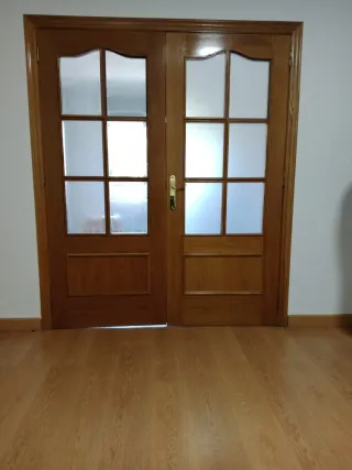 Puertas de madera con cristal