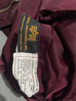 Chaqueta Alpha Industries Morada