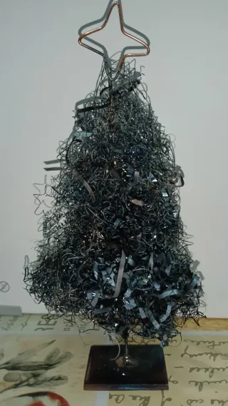 Árbol de Navidad Artesanal Metálico