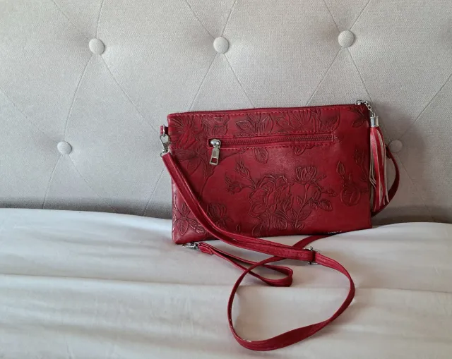 Bolso de mano y bandolera rojo