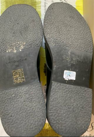 Zapatos charol negros Latouche