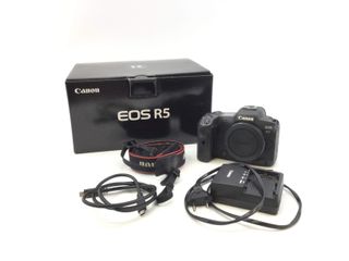 camara digital evil canon eos r5