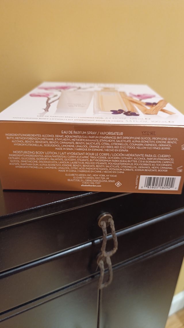 Elizabeth Arden 5th Avenue Set Perfume y Loción