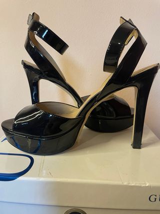 Sandali Guess neri tacco alto plateau