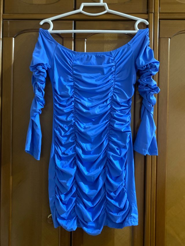 Vestido azul elástico fruncido