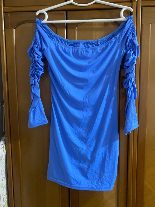 Vestido azul elástico fruncido