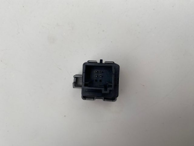 BOTON CIERRE CENTRALIZADO CITROEN C4 DESPIECE