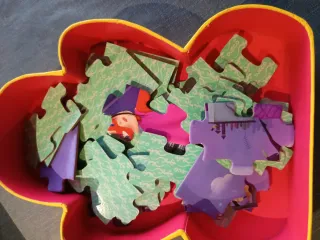 Puzzle infantil superheroína