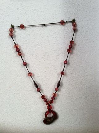 Collar doble perlas grises. AMIGO INVISIBLE