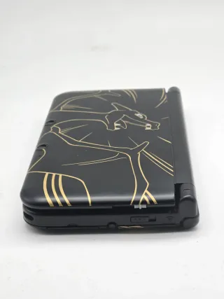 Nintendo 3DS XL Pokemon Charizard Edition