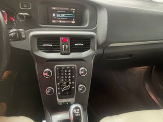 VOLVO V40 1.6 D2 Kinetic   115 cv