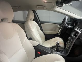VOLVO V40 1.6 D2 Kinetic   115 cv