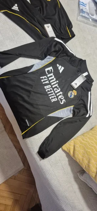 Chandal Real Madrid niño color negro