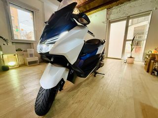 Honda Forza 125 Blanca 2017 [28.000Km]