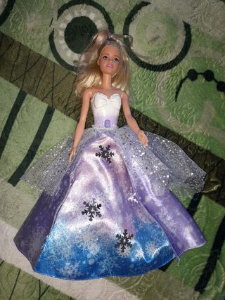 Muñeca Elsa Frozen Vestido Morado y Azul