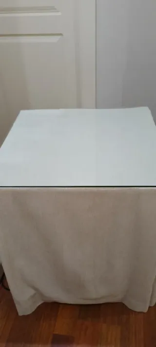Mesa camilla pequeña cristal y tela beige