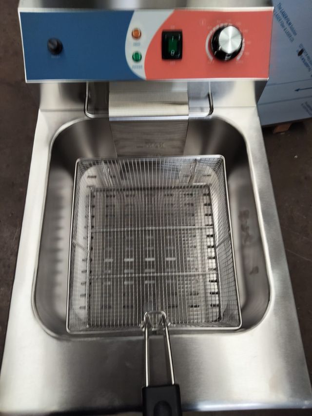 Freidora Eléctrica Monofásica 16L Nueva