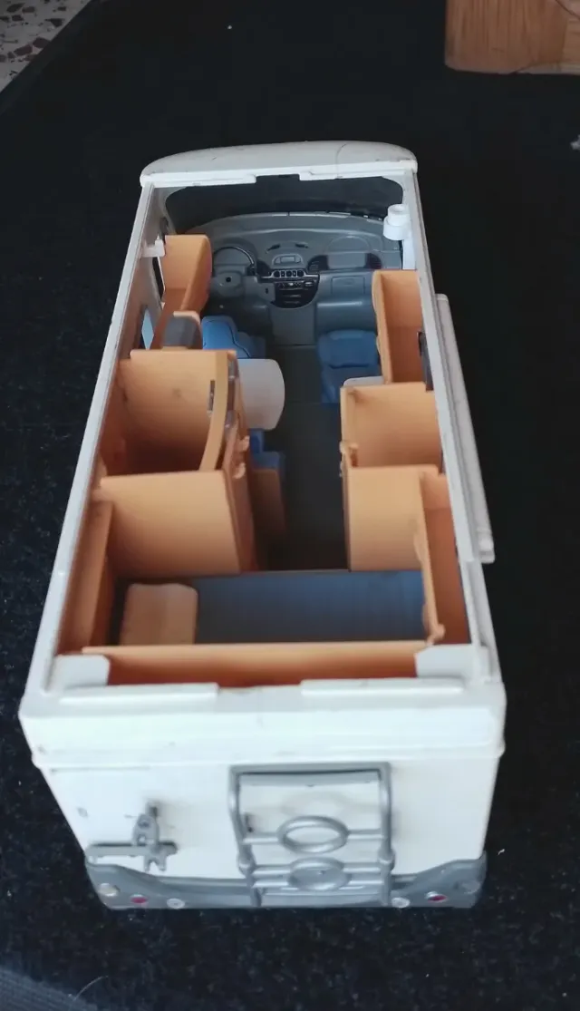 Caravana Juguete Holiday Camper para Peças