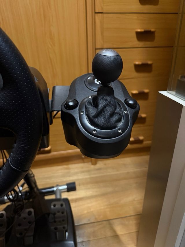Volante Logitech G29 + Palanca