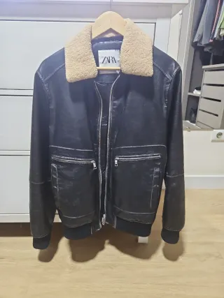 Chaqueta Zara Negra Cuero Talla M
