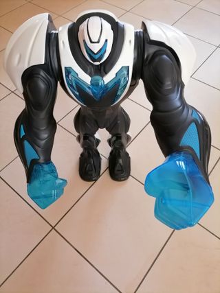 Max Steel Turbo Gigante Forza Giocattolo