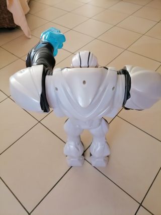Max Steel Turbo Gigante Forza Giocattolo