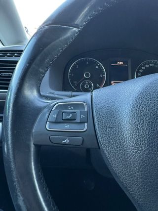 Volkswagen Touran 2011