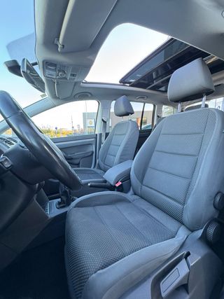 Volkswagen Touran 2011