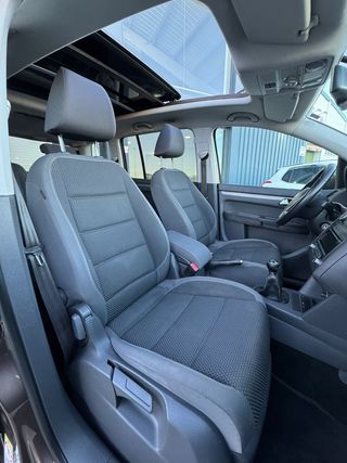 Volkswagen Touran 2011