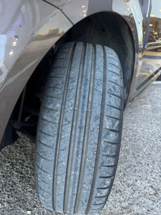 Volkswagen Touran 2011