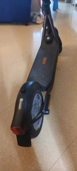 Patinete Eléctrico Ninebot Segway F2 Pro