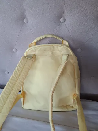 Bolso Mochila Amarillo