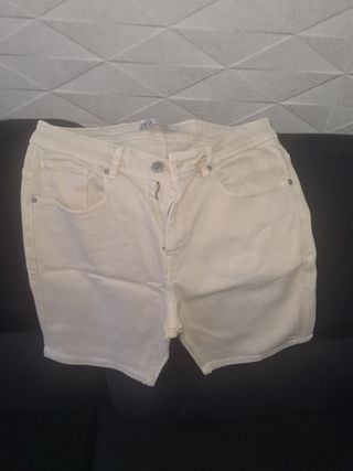 Pantalón corto ZARA beige