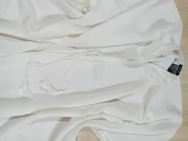 Spolverino Esmara bianco con nappe