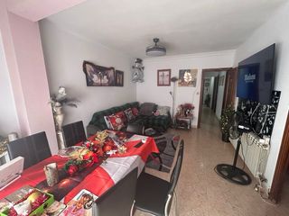 chollo de piso de tres hab con ascensor calefacció