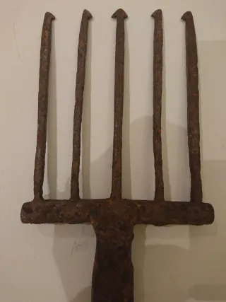 Fitora o fisga para pescar.