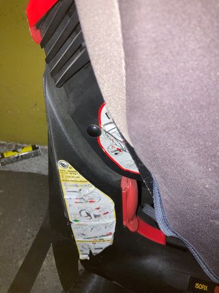 Silla coche bebé marca bebeconfort con base Isofix