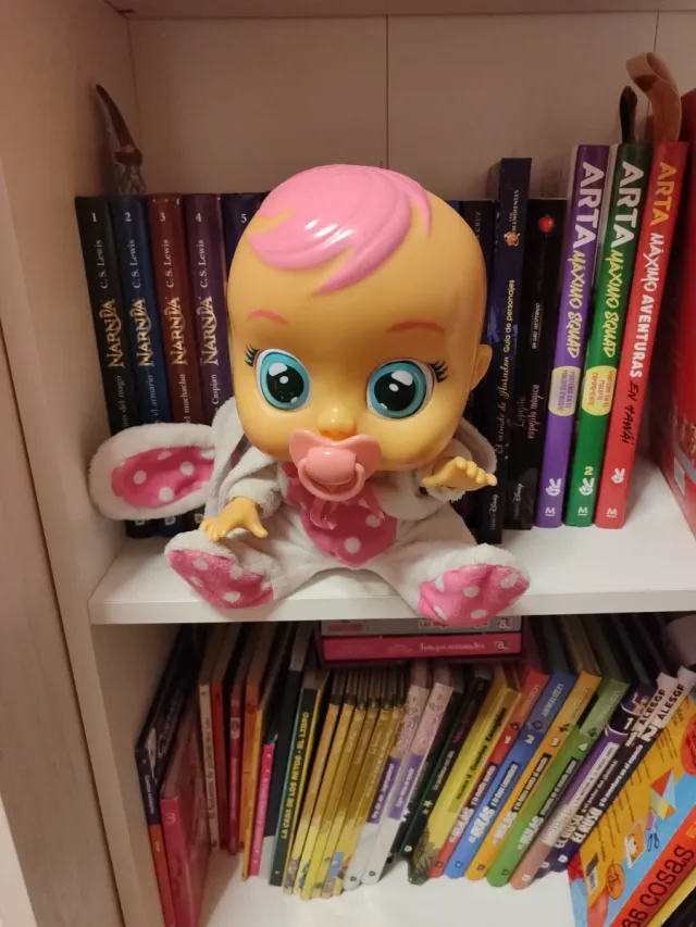 Muñeca Bebé Llorón con Pijama de Conejo