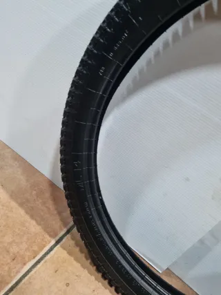 Neumático 2-16 Cota 25