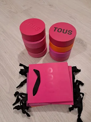 Cajas, cajitas, joyeros, bolsas de Tous