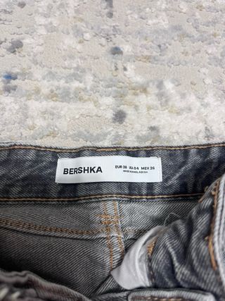 Vaqueros grises cargo anchos.