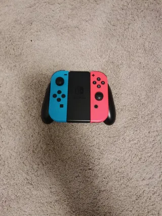 Nintendo Switch Azul/Rojo + Accesorios