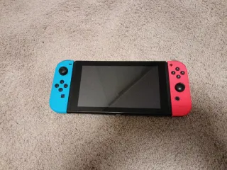 Nintendo Switch Azul/Rojo + Accesorios